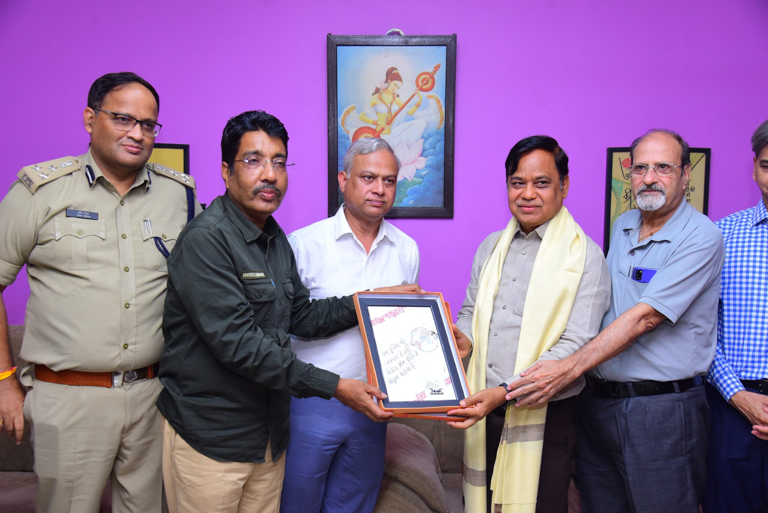 e7fc989f-d908-45f8-9c1e-0ea1425e3188