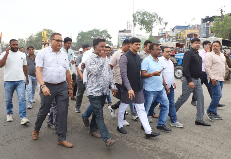 WhatsApp Image 2025-11-01 at 4.44.03 PM