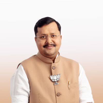 nitin naveen