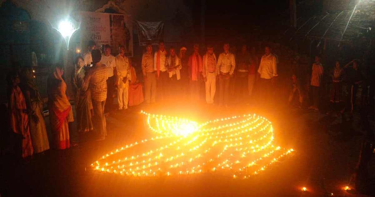 999