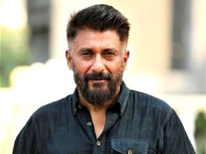 विवेक रंजन अग्निहोत्री ने पल्लवी जोशी के समर्थन में उठाई आवाज, ‘उनकी पत्नी’ कहकर पहचान देने वाली सोच पर जताई नाराजगी: “उन्होंने किसी से अपनी पहचान उधार नहीं ली”