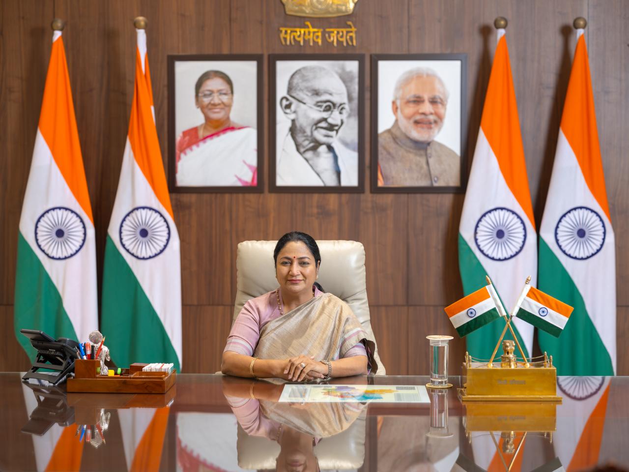 Rekha ji cm