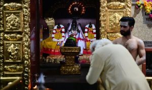 प्रधानमंत्री मोदी पहुंचे श्री विनायक मंदिर, विघ्नहर्ता से की देश कल्याण की कामना, सुभाषितम् से दिया सेवा का संदेश