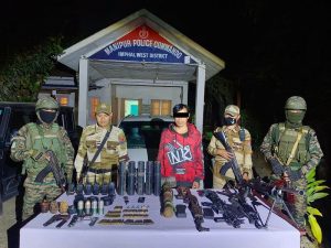 मणिपुर में विभिन्न अभियानों में भारी मात्रा में हथियार एवं गोला-बारूद बरामद
