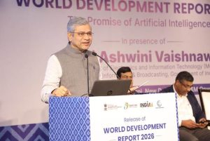विश्व बैंक की रिपोर्ट ‘डेवलपमेंट रिपोर्ट 2026’ का दिल्ली में विमोचन, मंत्री वैष्णव बोले – एआई विकास का प्रभावी माध्यम